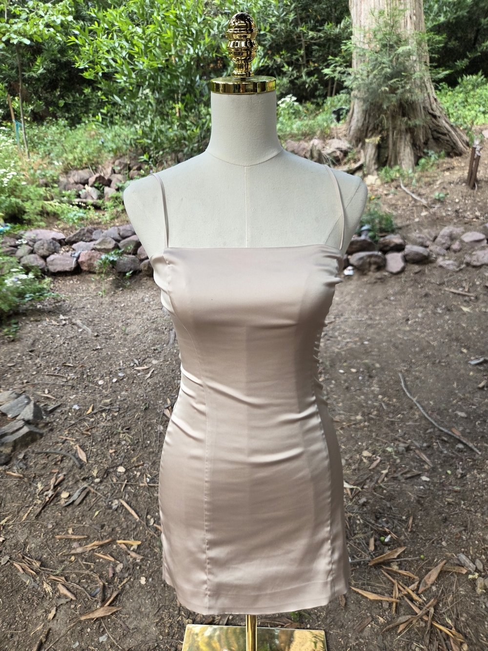 Aritzia Sunday Best Sleek Nude Satin Slip Dress with Spaghetti Straps Size Small